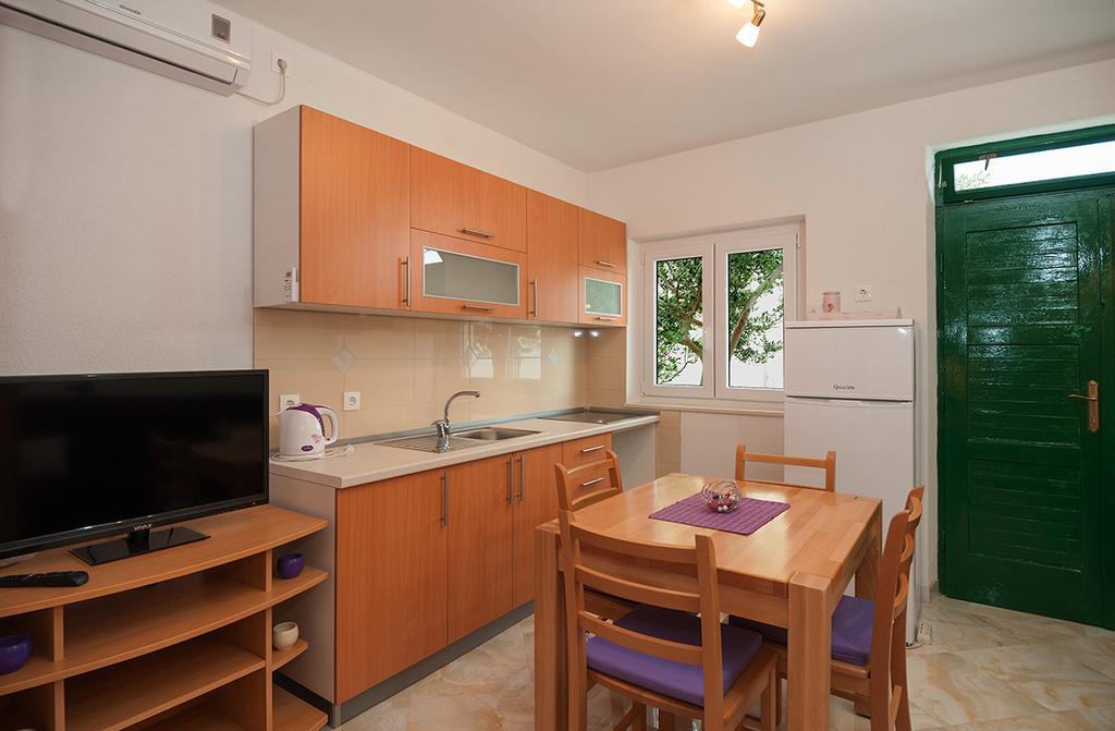 Apartments Krvavica Exterior foto